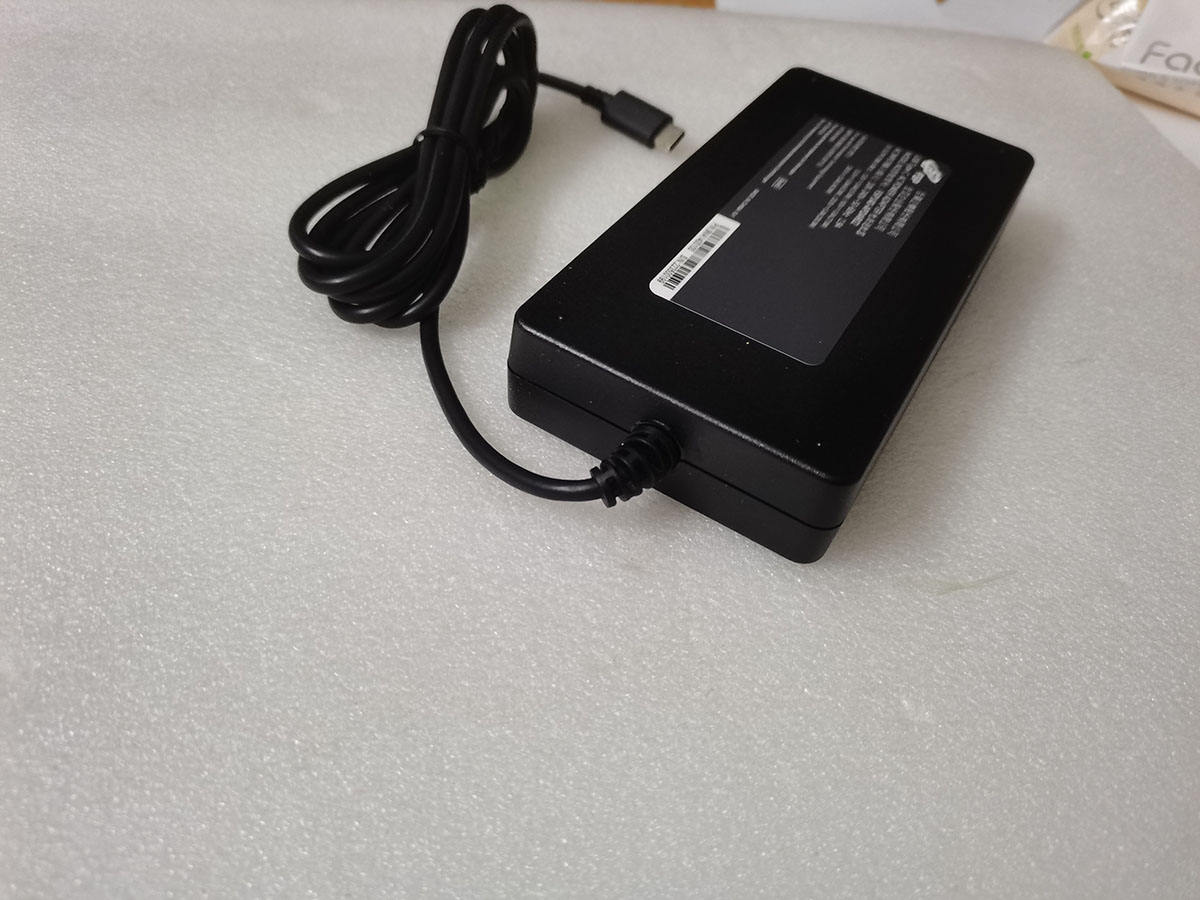 НОВЫЙ тонкий OEM FSP 28 В 5A F – обзор и цена Pc Gaming Uk